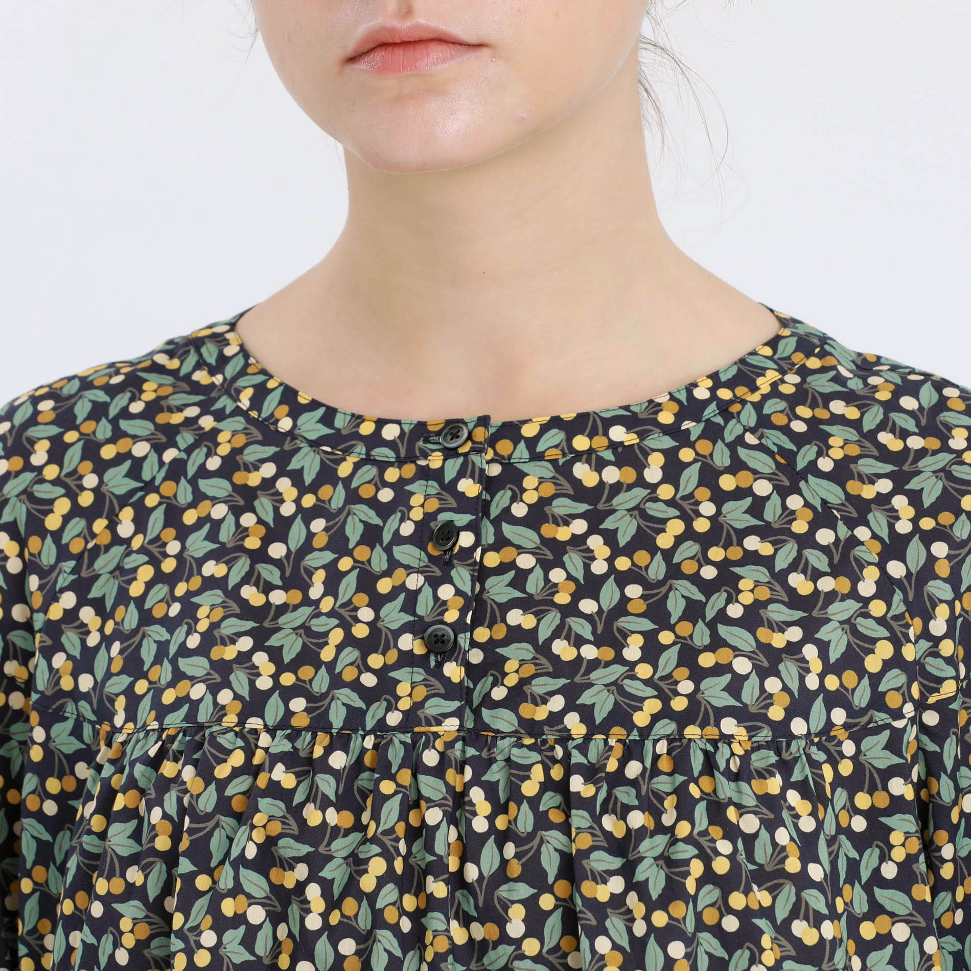 シャツ ブラウス Women リバティ Cherry Drop ブラウス Mackintosh Philosophy マッキントッシュ フィロソフィー 公式オンラインストア